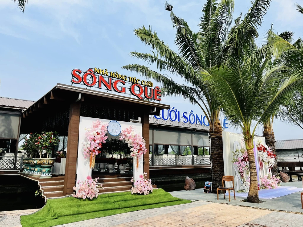 Giới thiệu đôi nét về nhà hàng